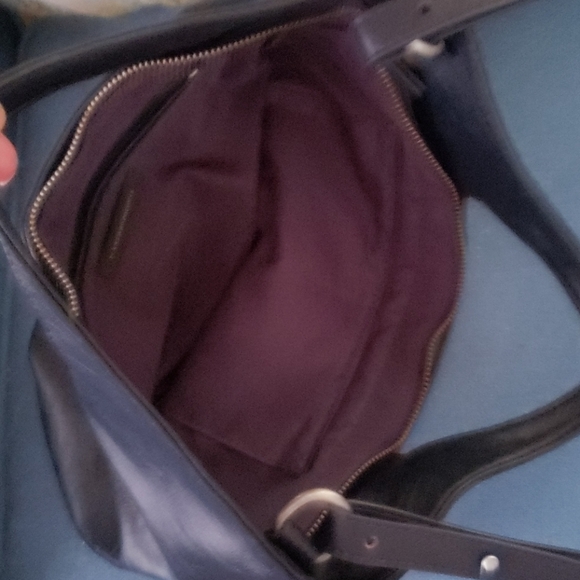 Cross Body Navy Bag - Picture 2 of 5